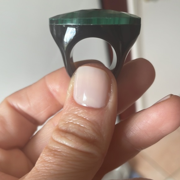 Malachite gemstone ring - Picture 2 of 4